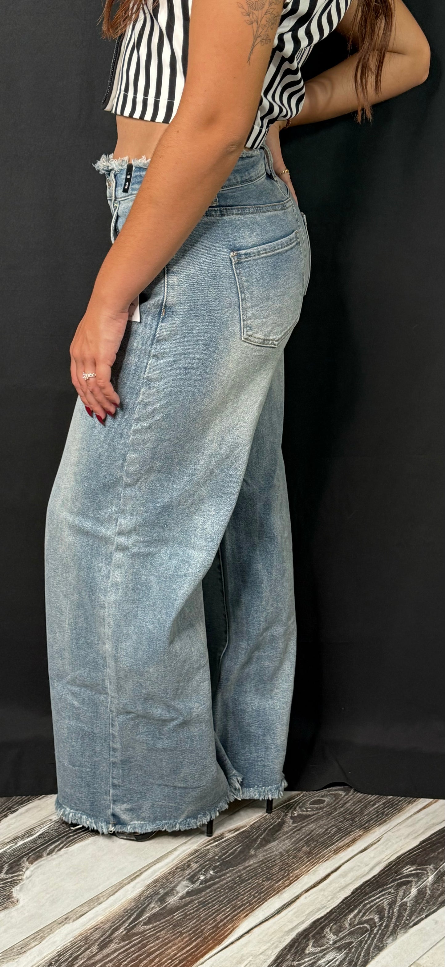 Lucy Ultra Wide Leg Jean