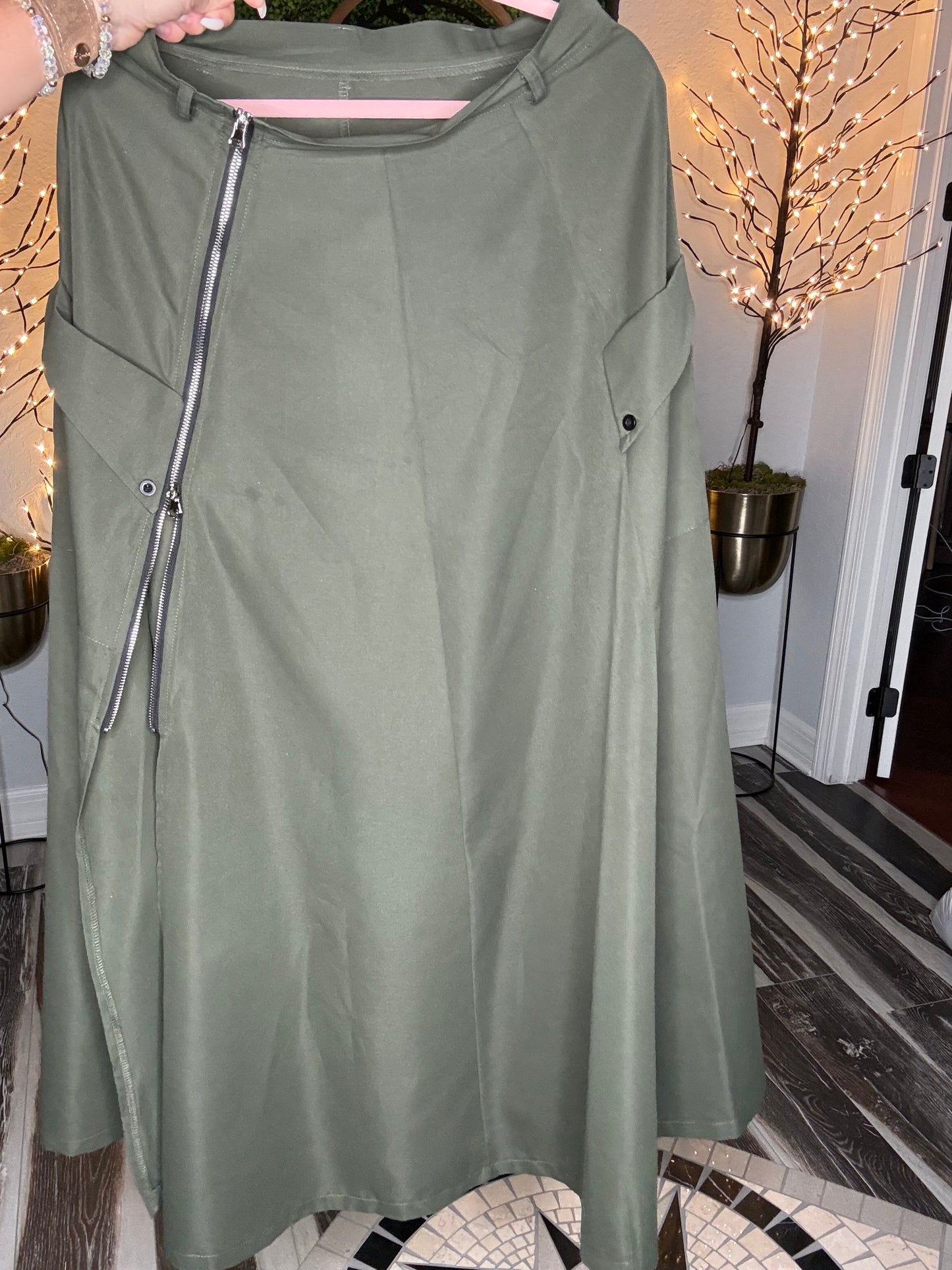 Vintage Olive Graphic Lace Up Top & Zipper Detail Long Skirt Set